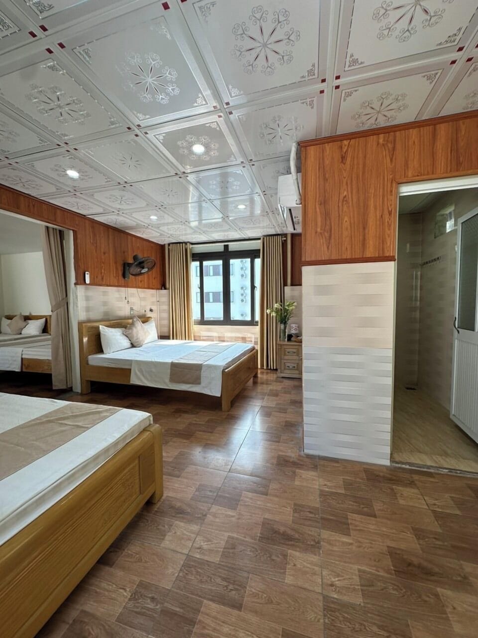 Traditional Shared Dormitory | Minibar, desk, laptop workspace, blackout drapes