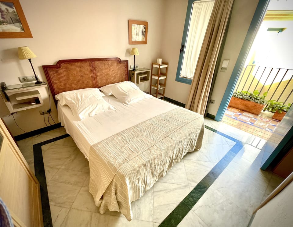 Double Room | 1 bedroom, Egyptian cotton sheets, premium bedding, down comforters