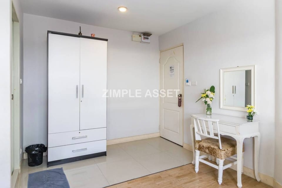 Deluxe Double Room | Desk, free WiFi, bed sheets