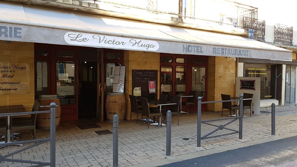 Hôtel Restaurant Le Victor Hugo Hotel in Nouvelle-Aquitaine