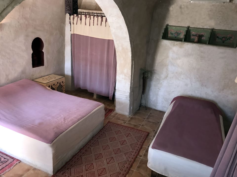 Triple Room | Iron/ironing board, free WiFi, bed sheets
