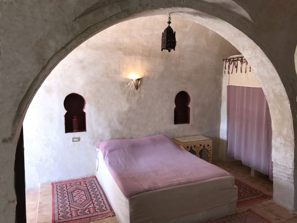 Double Room, Non Smoking | Iron/ironing board, free WiFi, bed sheets