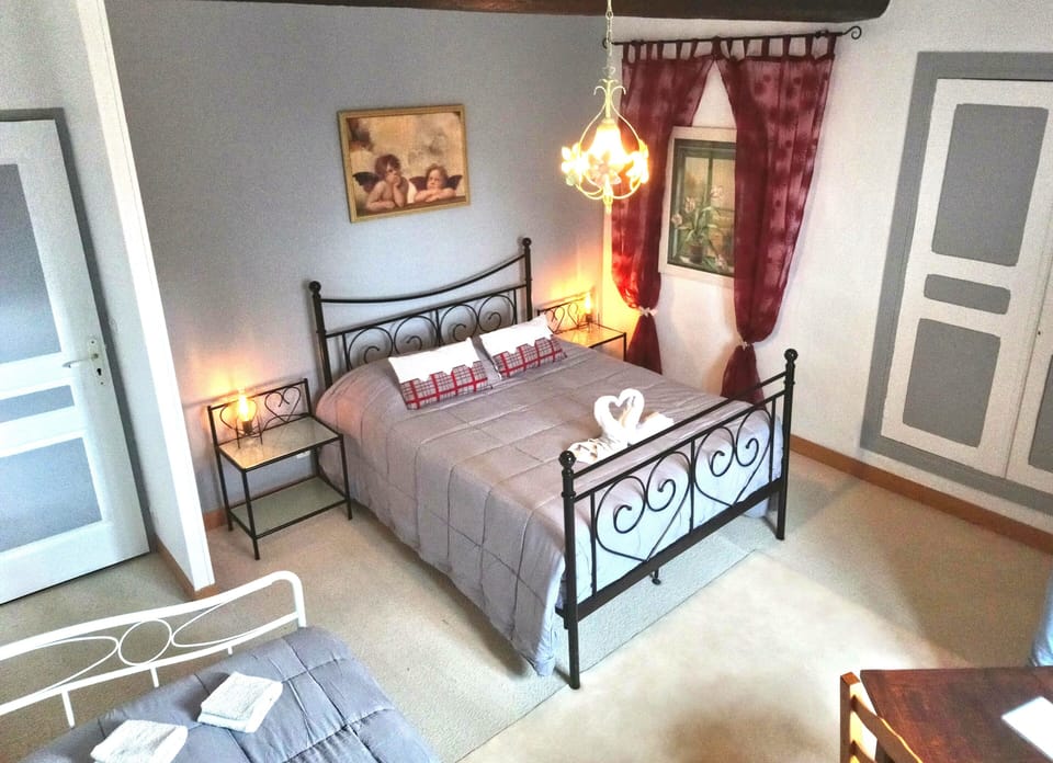 Double Room, 1 Double Bed, Non Smoking | Desk, soundproofing, cribs/infant beds, free WiFi