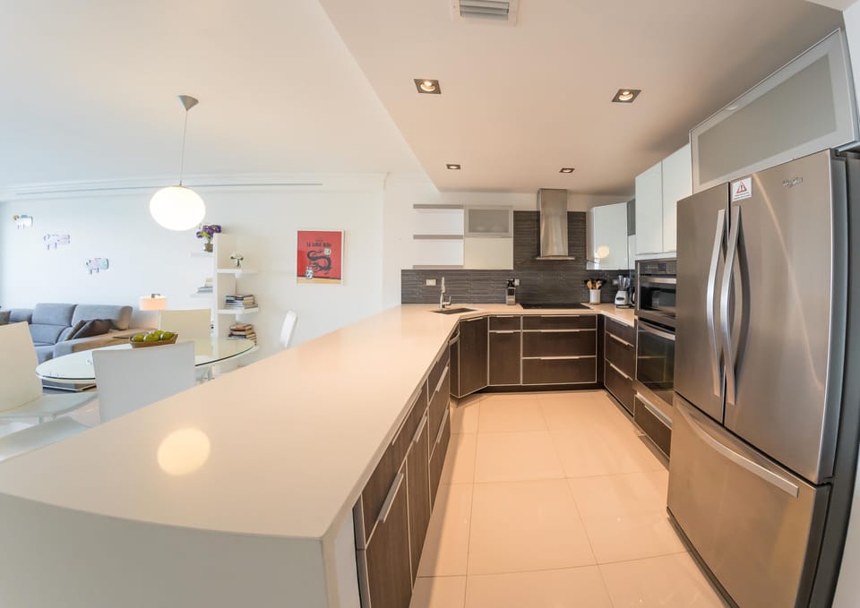 Condo, 2 Bedrooms, Non Smoking (F) | Private kitchen | Full-size fridge, microwave, oven, stovetop
