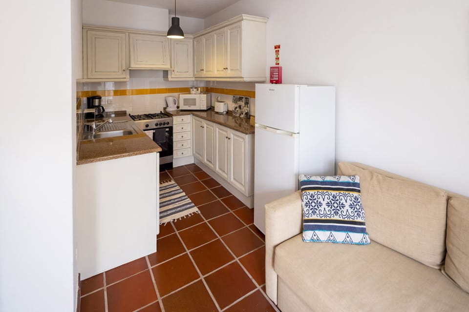 Apartment, 1 Bedroom (Monserrate) | Private kitchenette