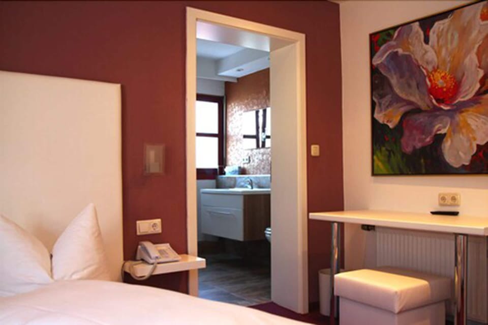 In-room safe, individually decorated, desk, blackout drapes