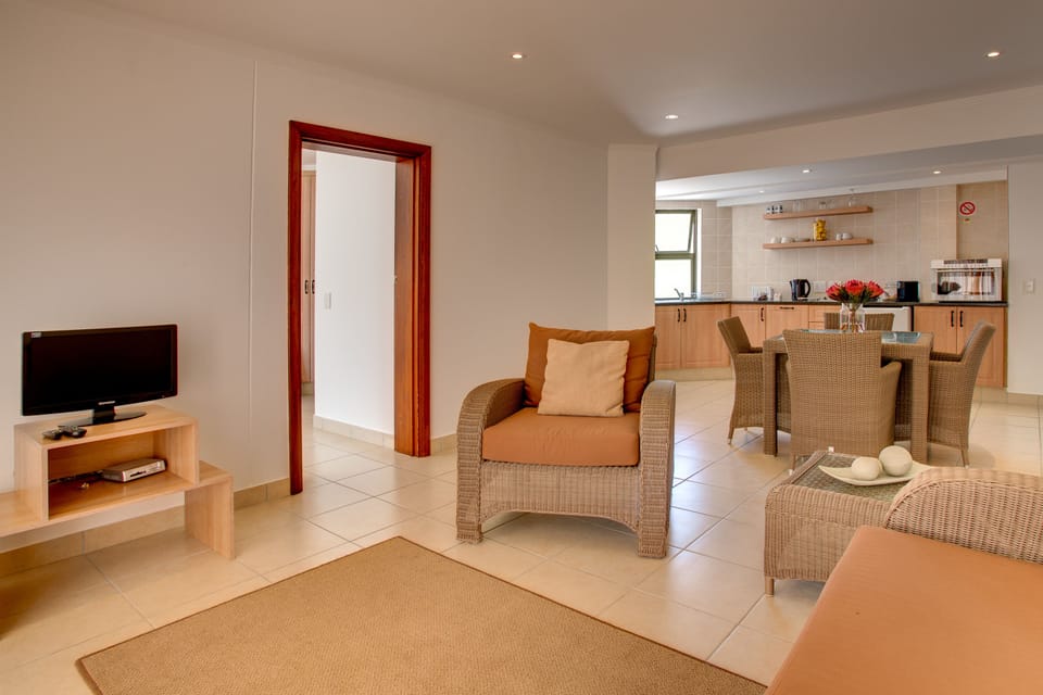 Family Suite | Living area | Flat-screen TV
