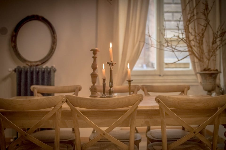 Apartment, 4 Bedrooms | In-room dining
