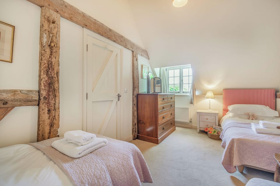 Beachy Barn Cottage in Wealden District