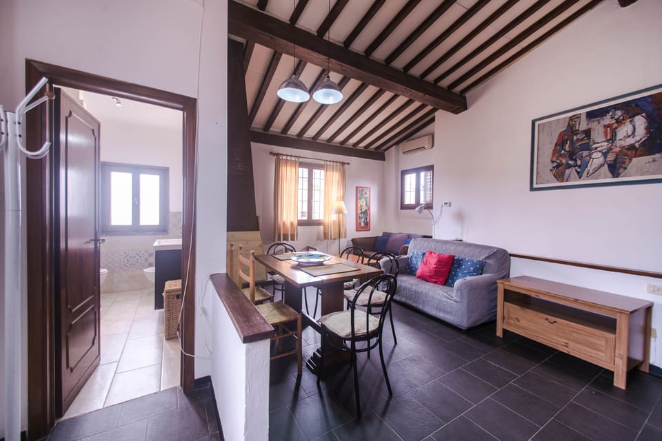 Apartment, 1 Bedroom | Living room