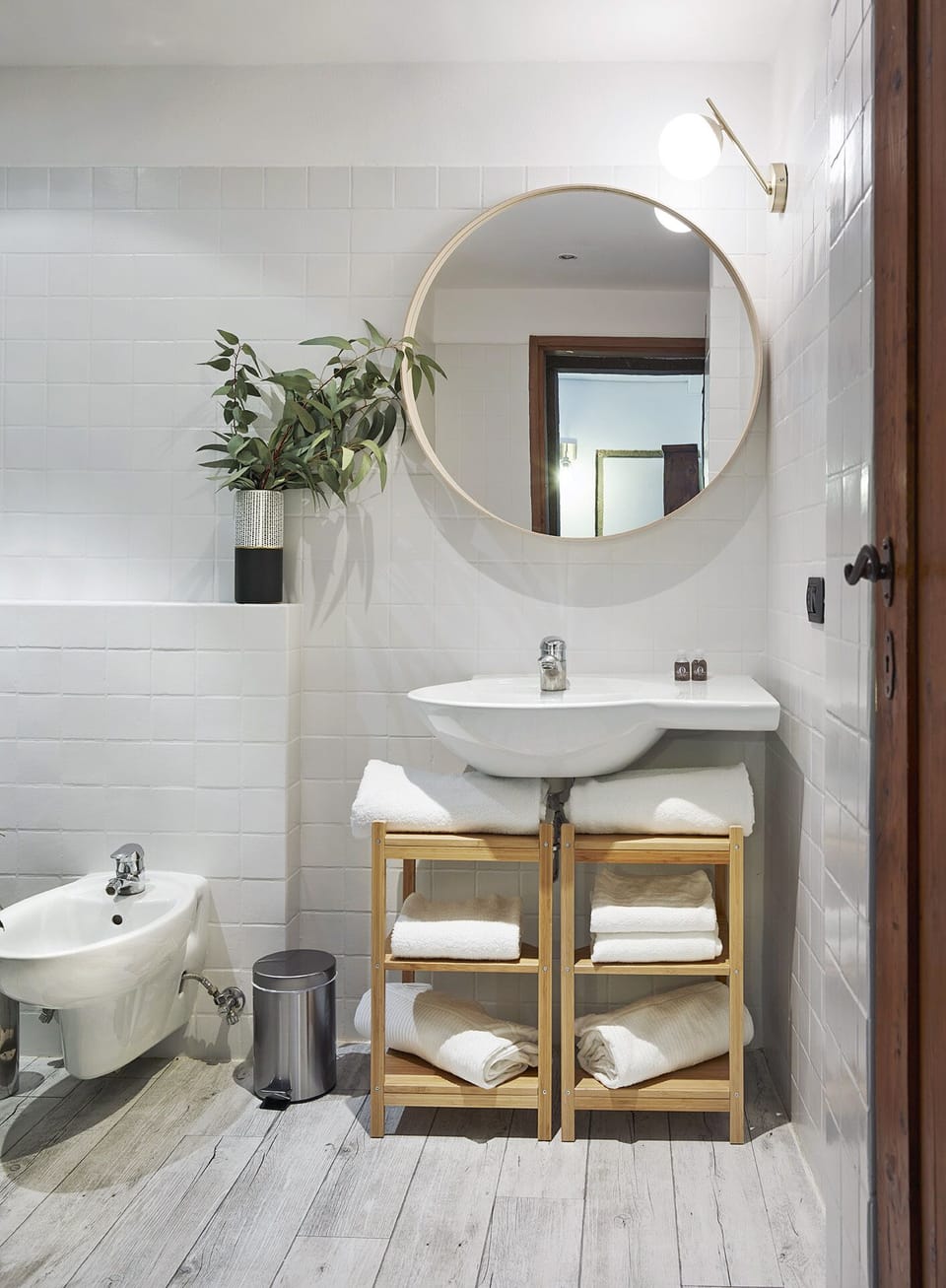 Apartment, 1 Bedroom | Bathroom | Shower, towels