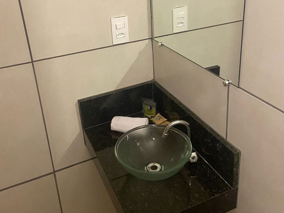 Traditional Room | Bathroom | Shower, hair dryer, towels