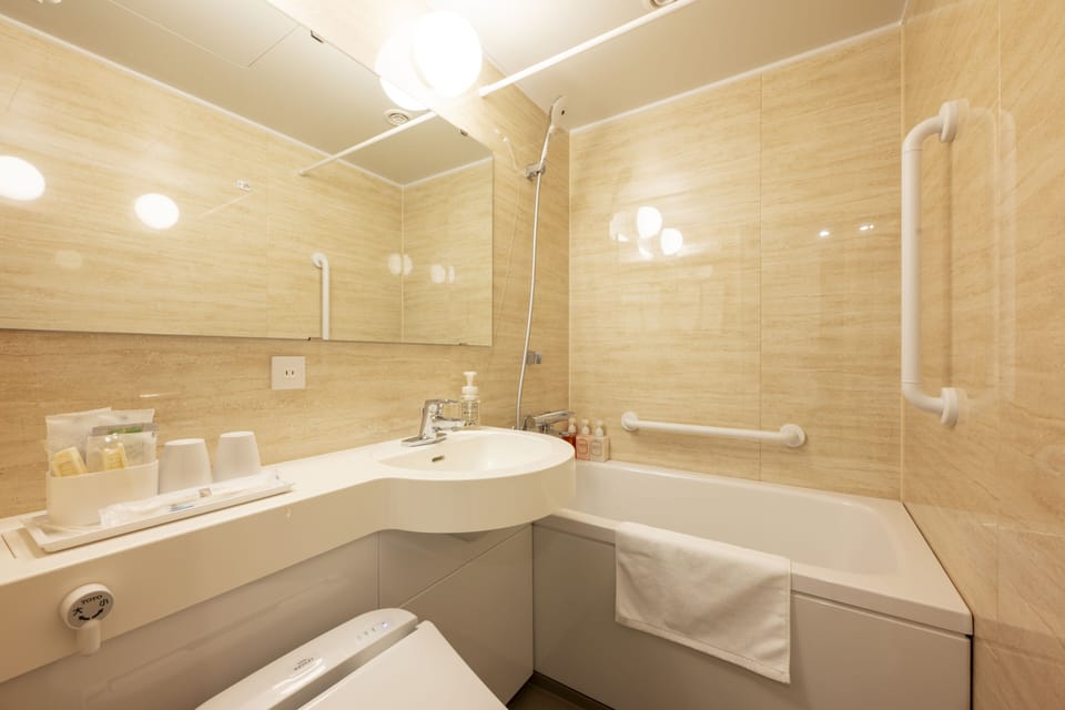 Double Room | Memory foam beds, individually furnished, desk, laptop workspace