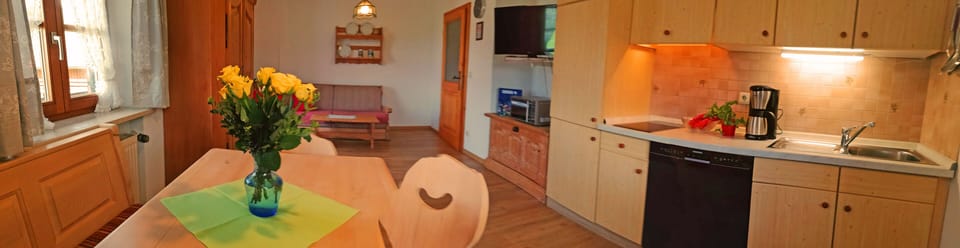 Panoramic Condo, 1 Bedroom, Balcony, Mountain View | Private kitchen | Coffee/tea maker