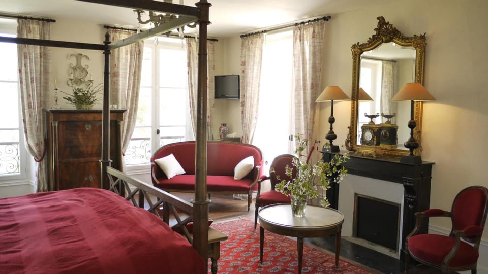In-room safe, individually decorated, individually furnished, desk