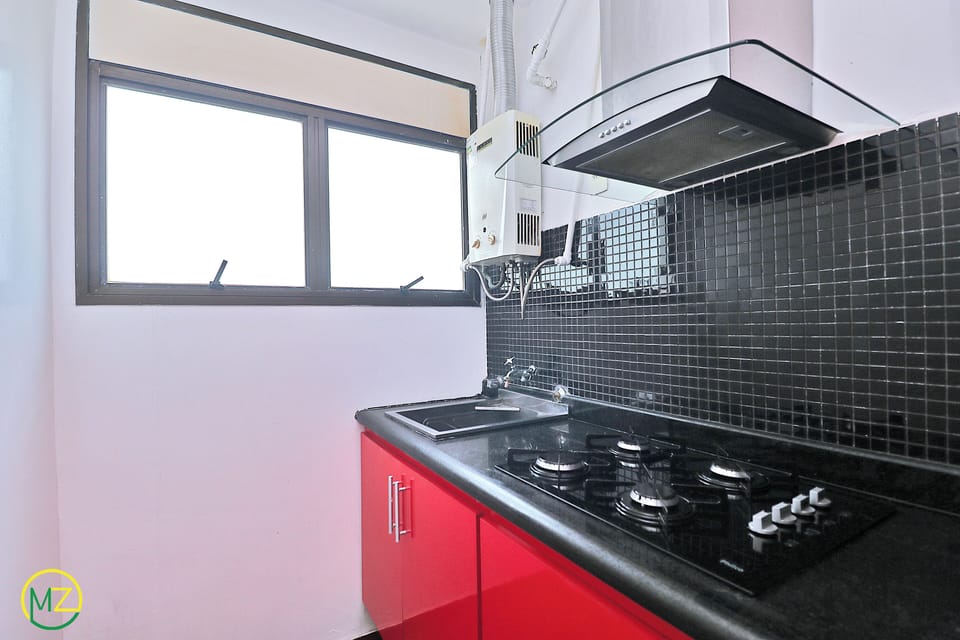 Panoramic Duplex, Multiple Beds, Non Smoking | Private kitchen | Full-size fridge, microwave, oven, cookware/dishes/utensils