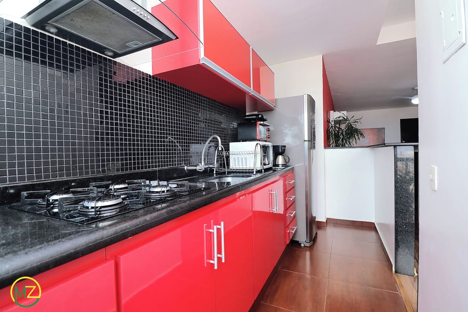 Panoramic Duplex, Multiple Beds, Non Smoking | Private kitchen | Full-size fridge, microwave, oven, cookware/dishes/utensils