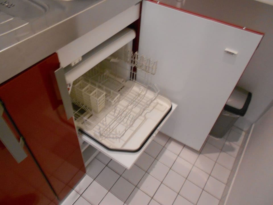 Studio, 1 Double Bed with Sofa bed, Balcony (incl. EUR 25 cleaning fee) | Private kitchen | Coffee/tea maker, fridge, microwave, stovetop