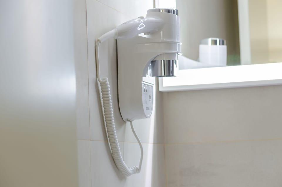 Shower, free toiletries, hair dryer, towels