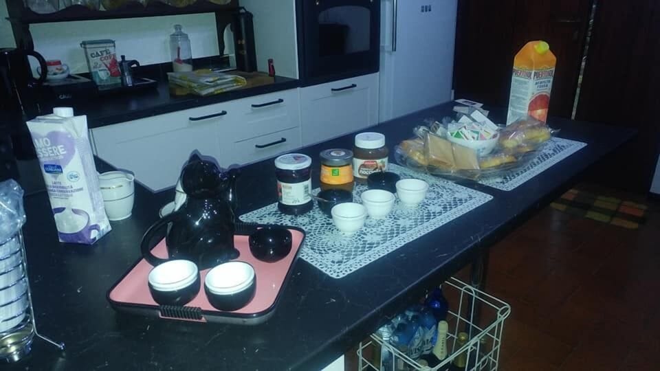Free daily self-serve breakfast
