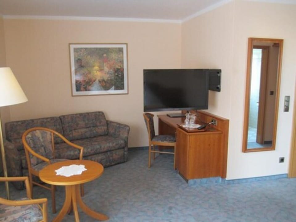 Double Room | Living area | Flat-screen TV