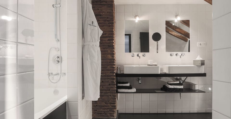 Free toiletries, hair dryer, bathrobes, bidet