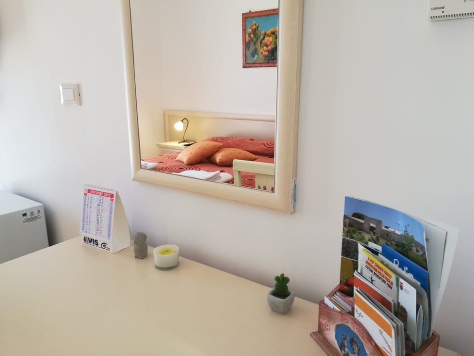 Double or Twin Room, Garden View (Fico d'India ) | Down comforters, individually decorated, desk, free WiFi