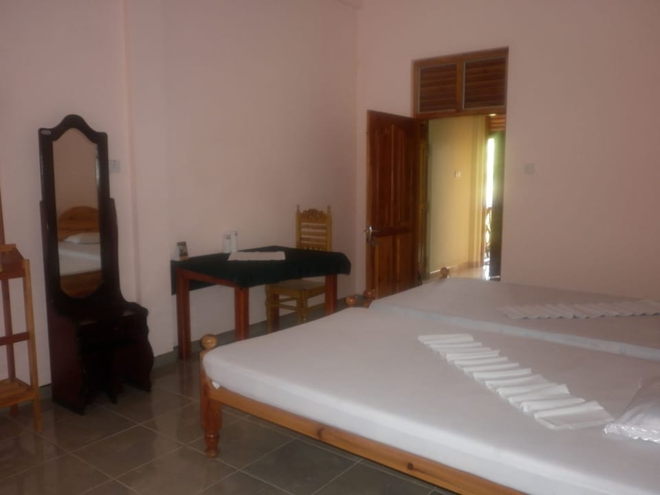 Desk, rollaway beds, free WiFi, bed sheets