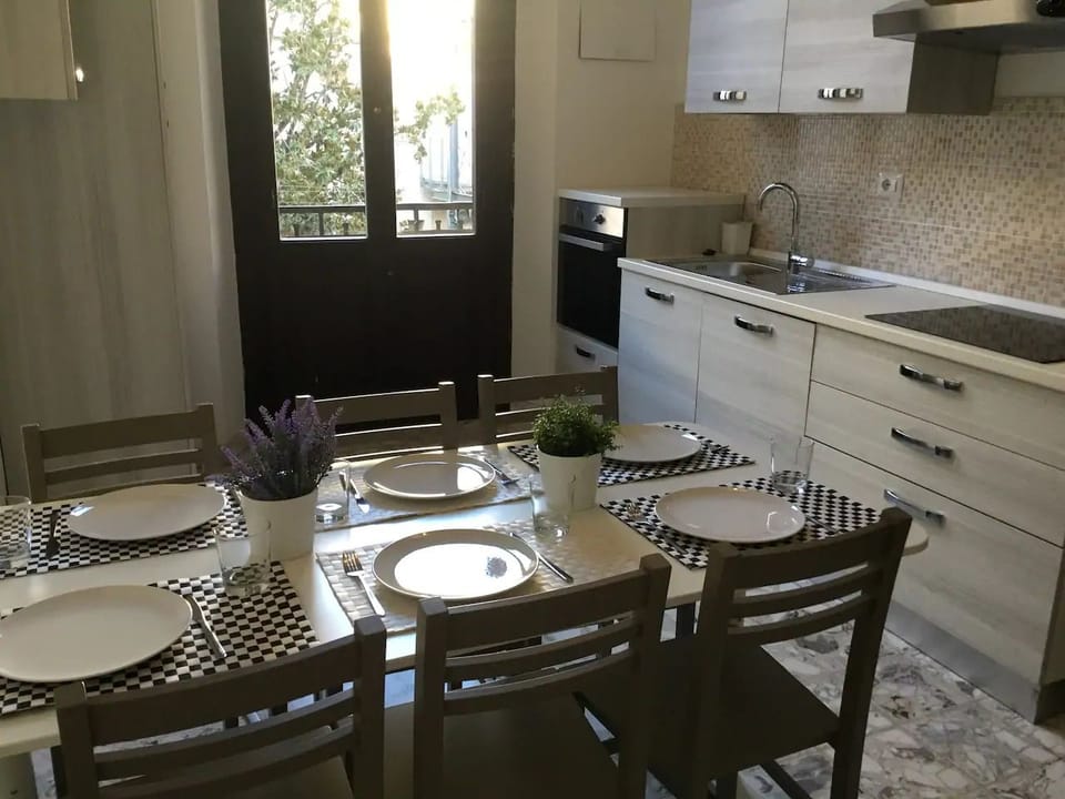 Apartment, 4 Bedrooms, 2 Bathrooms | Private kitchen | Full-size fridge, microwave, oven, stovetop