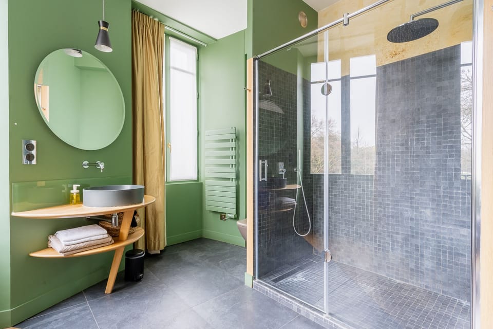 Deluxe Double Room, Balcony (Jardin Public) | Bathroom