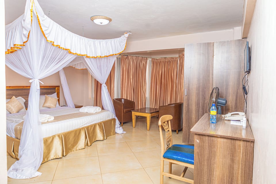 Executive Suite | 4 bedrooms, Egyptian cotton sheets, premium bedding, memory foam beds
