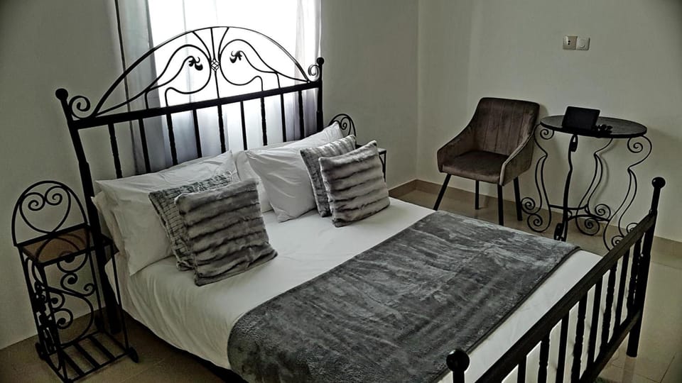 2 bedrooms, premium bedding, desk, iron/ironing board