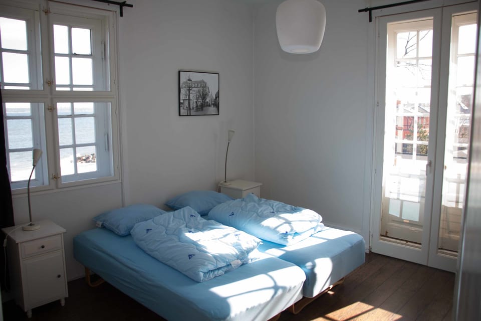 Apartment, Private Bathroom | Hypo-allergenic bedding, iron/ironing board, rollaway beds, free WiFi
