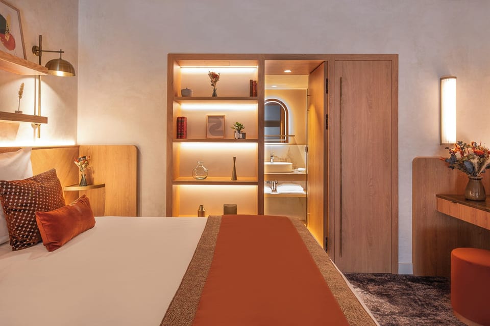 Duplex | Premium bedding, minibar, in-room safe, desk
