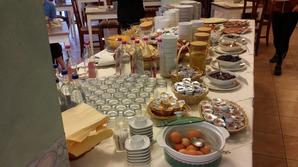 Daily buffet breakfast for a fee
