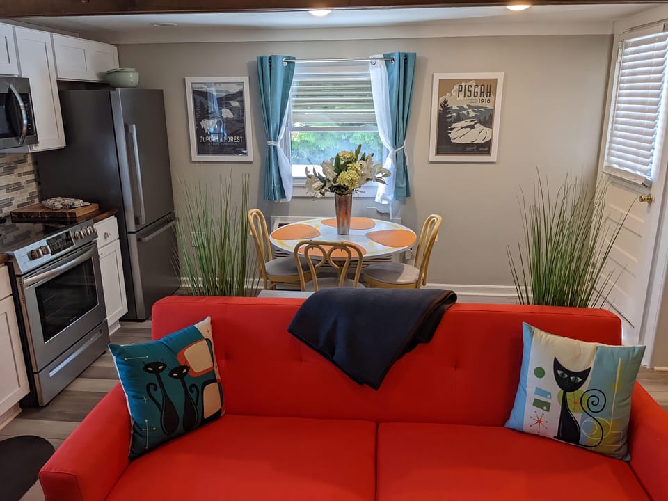 Standard Apartment, Ensuite (Upstairs Apartment ) | Interior