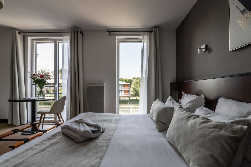Superior Room, 1 Double Bed | Balcony view