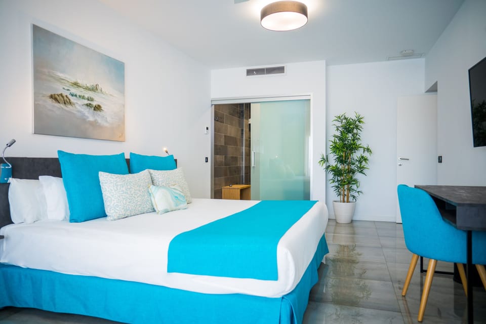 Suite, 2 Bedrooms, Terrace (with hot tub) | Minibar, in-room safe, desk, free WiFi