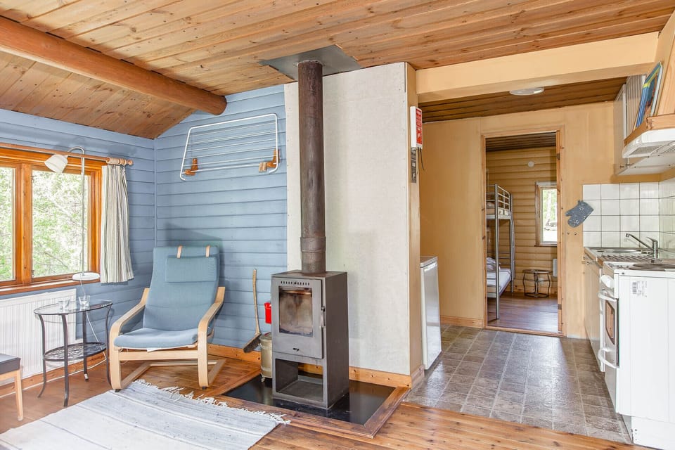 Basic Cabin, Garden View (Dennis) | Living area