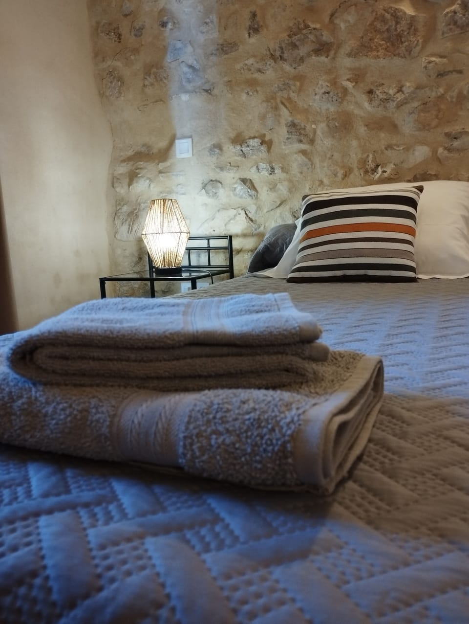 Club Room | Desk, blackout drapes, iron/ironing board, free WiFi