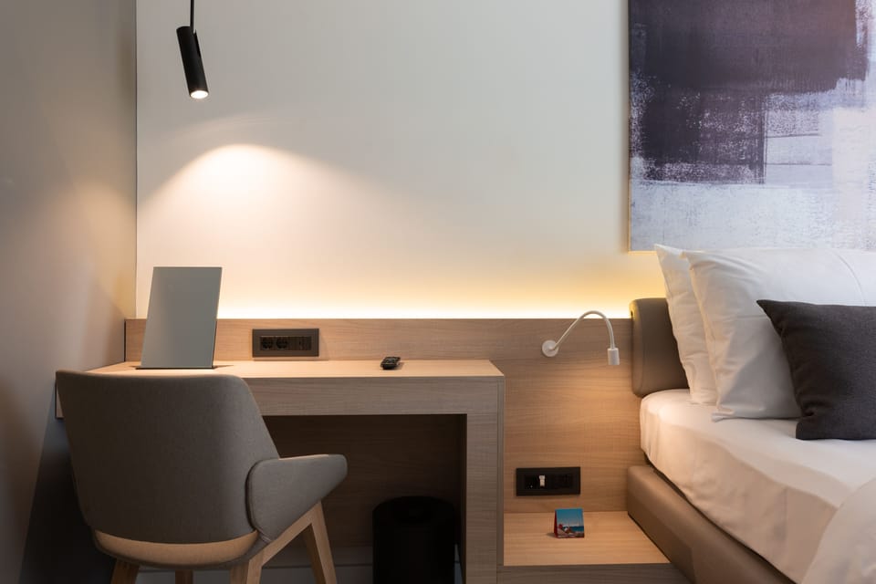 Premium Garden Suite with terrace park side | 1 bedroom, minibar, in-room safe, desk