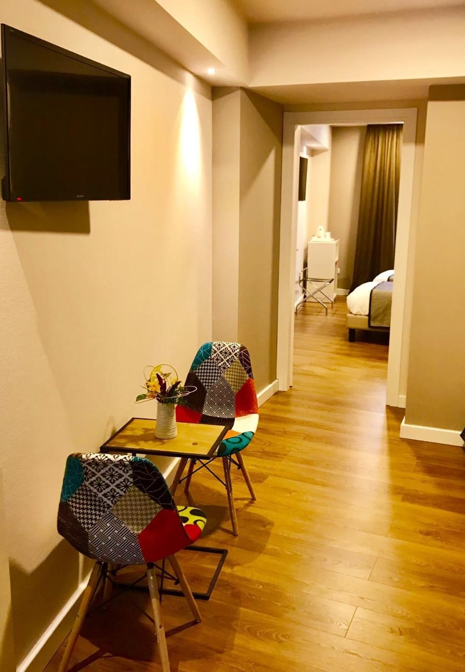 Business Triple Room | 3 bedrooms, in-room safe, individually furnished, desk