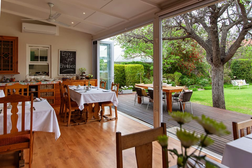 Free daily full breakfast