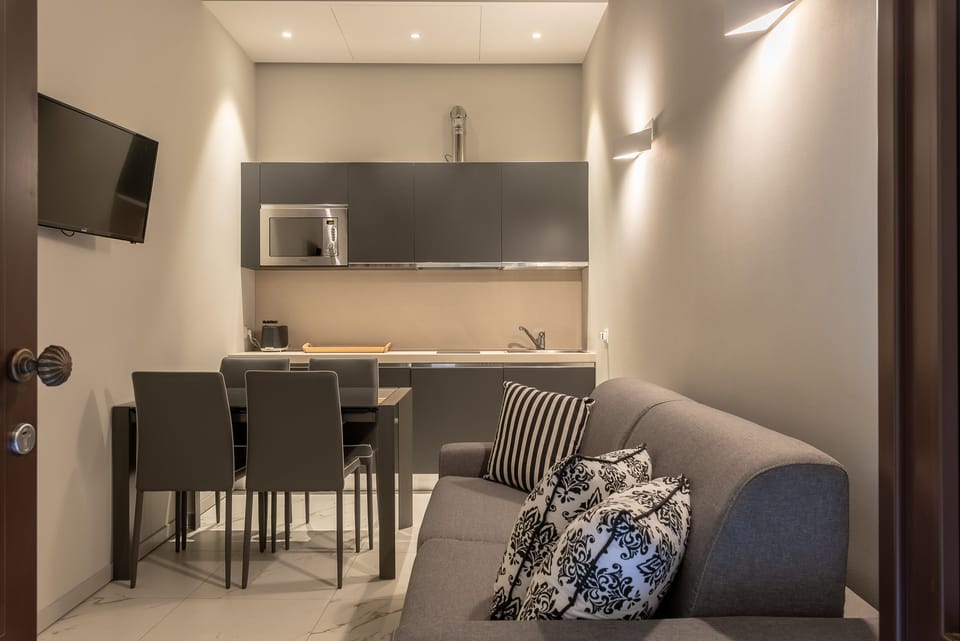 Apartment, 1 Queen Bed with Sofa bed, Non Smoking | Private kitchen | Espresso maker, coffee/tea maker, electric kettle