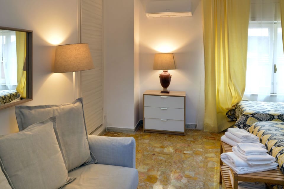 Deluxe Double Room | Frette Italian sheets, down comforters, soundproofing, free WiFi