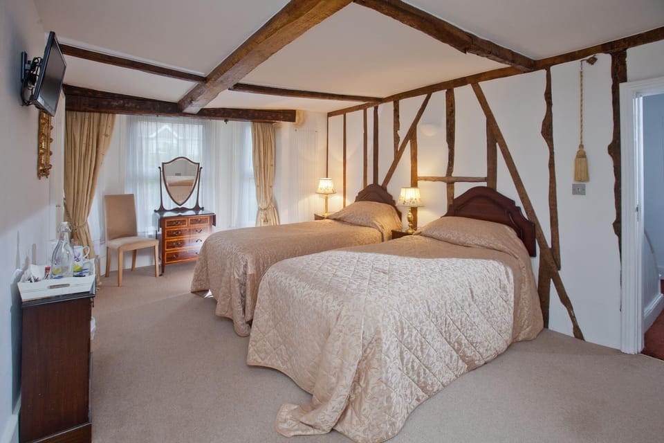 Twin Room | Individually decorated, individually furnished, free WiFi, bed sheets