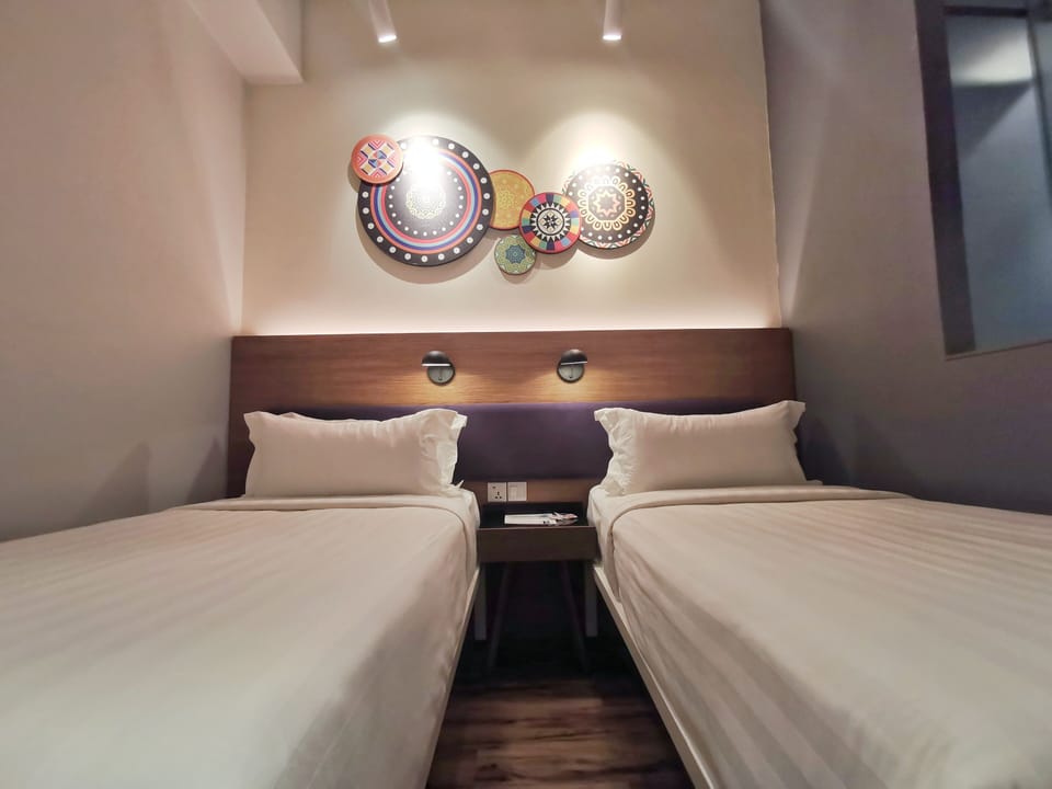 Studio, 2 Twin Beds, No Windows | 8 bedrooms, soundproofing, iron/ironing board, free WiFi