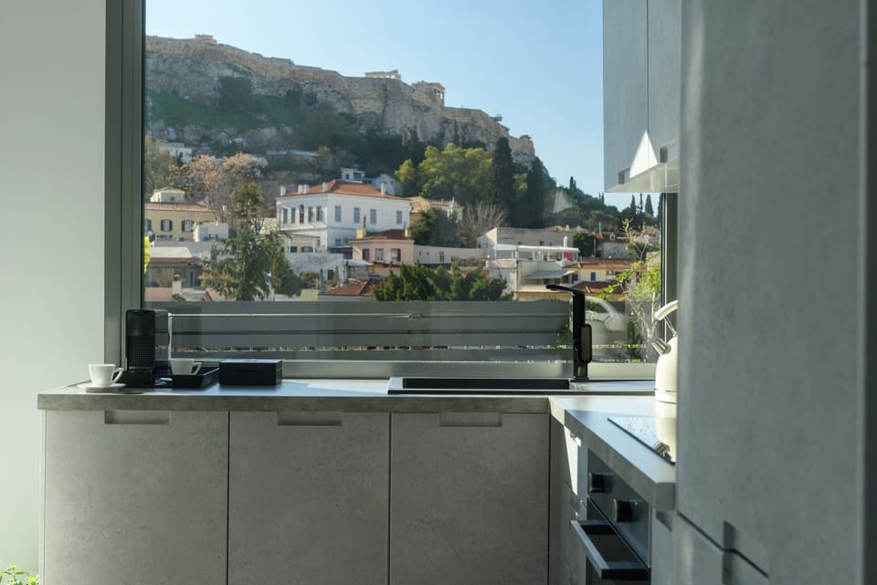 Presidential Apartment | Private kitchen | Fridge, oven, stovetop, coffee/tea maker