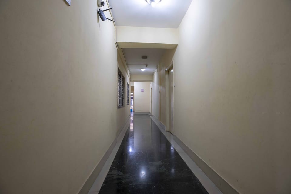 The Salvation Army Red  Shield Guest House - Hostel Hostel in Kolkata