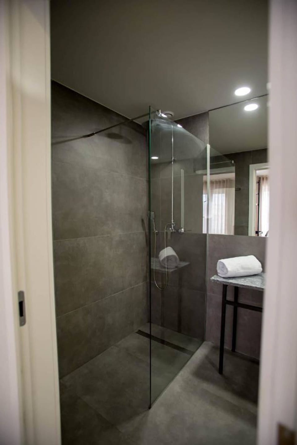 Bathroom shower